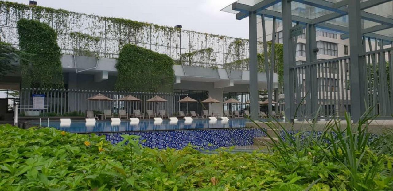 Trillion Suites By Slg Kuala Lumpur Exterior foto